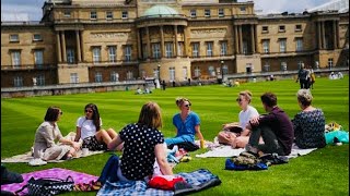 الحديقة الخاصة بقصر باكينغهام بلندن The Garden at Buckingham Palace-London