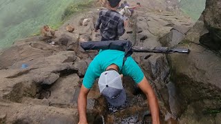 ഒരാൾ വീണാൽ എല്ലാരും താഴെ ⭕️ Harihar fort  / Dangerous Trekking 😳  /