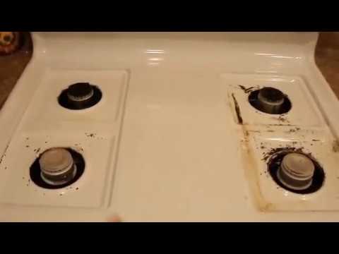 How to clean a stove top with HYDROGEN PEROXIDE AND BAKING SODA to remove GREASE! How to clean a stove top with HYDROGEN PEROXIDE AND BAKING SODA to remove GREASE!