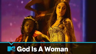 Ariana Grande Performs "God Is A Woman" | MTV VMA | Live Performance