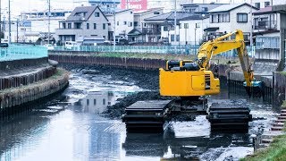 PC228US 泥上機【油圧ショベル】