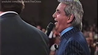 Benny Hinn sings \