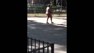 Woman walking naked through projects 😱