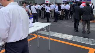 【5G／IoT通信展　2019】早朝受付風景　東京ビックサイト青海展示棟　来場者登録欄記入カウンター