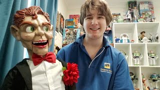 Fully Mechanical TV Show Slappy The Dummy From Goosebumps Review!