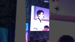 170715 Diamond Edge Concert - Wonwoo dancing \