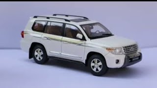 unboxing of Toyota Land Cruiser V8 LC200 SUV 1:18 scale Diecast model car | gamingcars