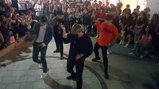 [KINGDOMS]빅뱅☆뱅뱅뱅(BANGBANGBANG)☆COVER 홍대버스킹 20180912수 [HONGDAE KPOP IN PUBLIC]