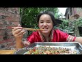 sister miao makes noodles with vegetables and peppers