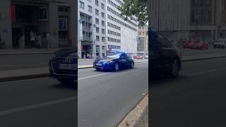 #police #polizei aus #brussels auf #einsatzfahrt mit #blaulicht