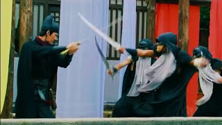 4 kung fu masters attempt assassination,but the boy,unexpectedly defeats them with unmatched skills.