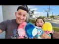 This is What Happens when Pros Play a Claw Machine!