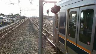 甲子園口駅で普通JR東西線経由の松井山手行きの発車シーン