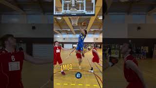 180cm et il dunk comme ça ? 🤷