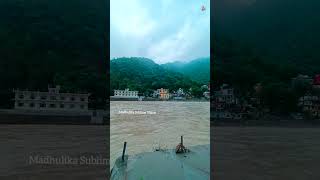 Rain in Rishikesh Laxman jhula Ganga ji// बारिश में ऋषिकेश लक्ष्मण झूला गंगा