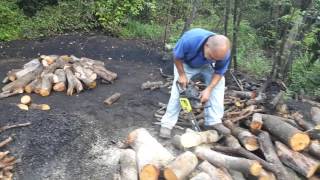 Proceso para hacer carbón.  Bo. Cimarrona, Guayama. PR