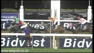 20160422 Greyville Race 3 won by MINNIE THE MINX