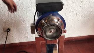 Molino Pulverizador modelo P100 en acero inoxidable