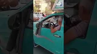 سيارة تدهس مواطن في شارع احمد عرابي