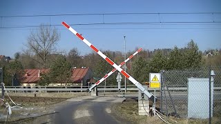 Spoorwegovergang Rokiciny Podhalańskie (PL) // Railroad crossing // Przejazd kolejowy