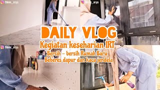 KEGIATAN SEHARI HARI IRT | BEBERES RUMAH | CUCI PIRING , BERSIHIN DAPUR