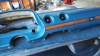 1984 Mercedes 300CD - Part 3 Dash, Vacuum Elements, Vents, Wood Trim