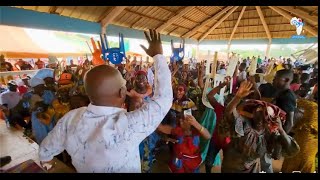 VISITE DE COMPASSION JEUNES ET FEMMES DE GAGNOA CHEZ CHARLES BLÉ GOUDÉ À KPO