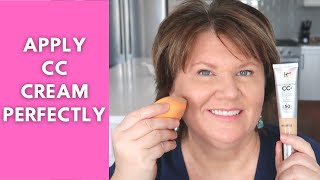 How To Apply It Cosmetics CC Cream With A Beauty Blender Sponge (Oily Mature Skin Over 50)