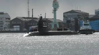 １、海上自衛隊　潜水艦　ＳＳ５１１　おうりゅう　三菱重工神戸造船所　出航