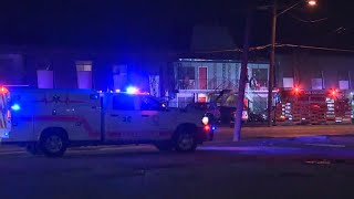 1 hospitalized after SAFD makes 'aggressive interior attack' to put out San Antonio apartment fire