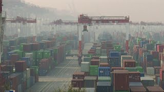 Importações e exportações chinesas caem em dezembro | AFP