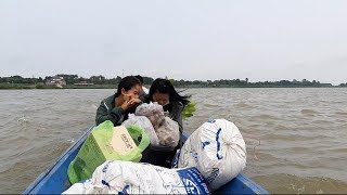 พาสาวๆนั่งเรือข้ามฟากลุยฝั่งไทย ม่วนๆ | ຫາຊື້ຂອງຝັ່ງໄທ ຊື້ຈົນເປັນວິນ