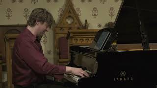 Sebastian Bottone plays Messiaen: Vingt Regards sur l'Enfant-Jésus