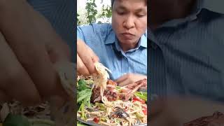 ส้มตำไก่ย่างครับ