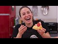 Trying EVERY Frozen Pizza 🥶🍕in our grocery store