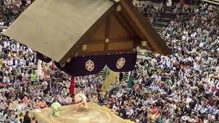 大相撲夏場所12日目 結びの一番　大関琴櫻VS関脇若元春