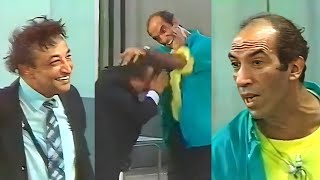 نجاح الموجي وفؤاد خليل مش قادرين يكملوا المشهد من كتر الضحك لما ضربوا بعض على المسرح 😂😂 صريخ ضحك 🤣🤣