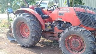 ត្រាក់ទ័រលក់ 13000$ចរចា Kubota M6040ឆ្នាំ2015 ត្រាក់ទ័រនៅស្អាតម៉ាសុីននៅអេមប្រើរាល់ថ្ងៃឧបករណ៍មុខក្រោយ