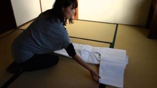 Aikido Keikogi IWATA- Comment on plie un kimono ( keiko gi) ?