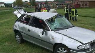 Mehrfach überschlagen: Rettungshubschrauber.mpg