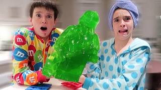 GIANT GUMMY LEGO DISASTER!!