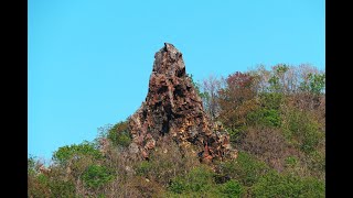 「オタモイ遊園地跡地」駐車場から見えるちょっと気になる岩？を見てきた！