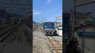 223系0番台更新車　和泉砂川駅に到着