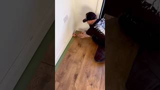 How To Cut The Last Wall In Laminate Flooring #shorts