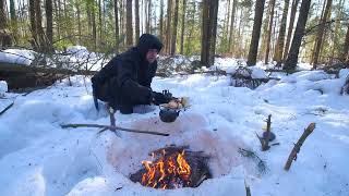 Survival in winter forest bushcraft shelter campfire cooking part 1