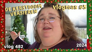 KERSTBOOM VERSIEREN | CRICUT KERSTSTICKERS MAKEN | DANIELLE VLOGT #VLOG 482 #vlogmas #vlogmas2024