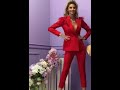 moda mania completo tailleur rosso bby giacca accessoriata con piume e ricami