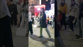 20230329 hongdae busking 홍대 미녀댄스팀 #레이디비(Lady B) 버스킹 - 윤민 역시프로!~중간에 전화와서 음악이 끈겨도ㅎㅎㅎ 마무리까지 퍼펙!!~