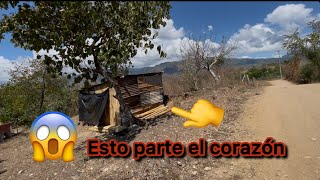 🔵Increíble ver que aquí vive una familia,💔triste la condición en las que está y más por los niños 😭💔