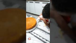 Hoje foi dia de mini chef confeiteiro😀